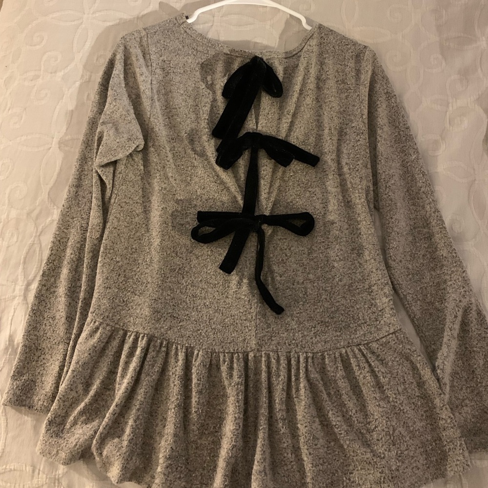 Bow back knit sweater